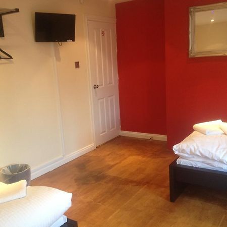 The Greyhound Cottage Chigwell Exterior foto