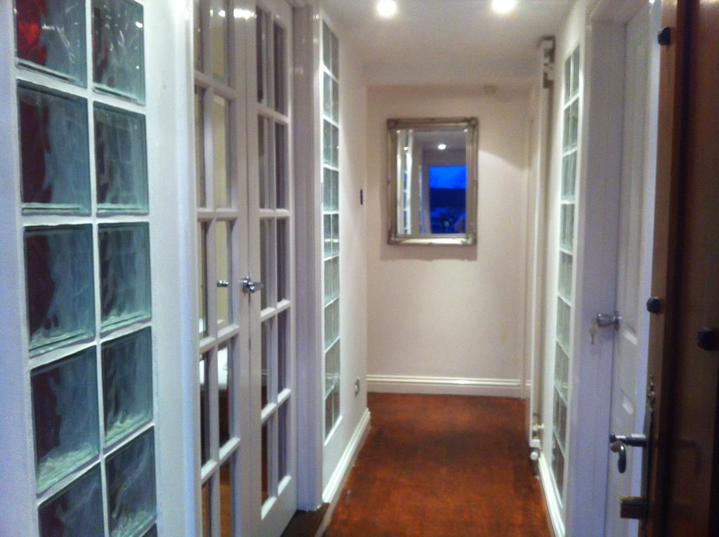 The Greyhound Cottage Chigwell Exterior foto